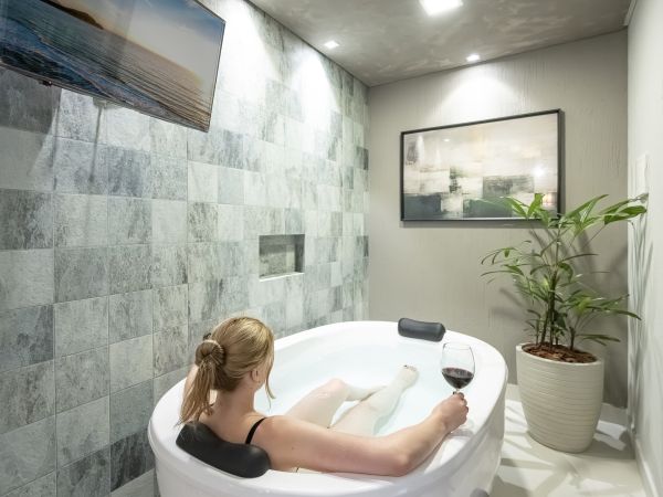 Suíte Deluxe com Banheira da Pousada Rosa Karioka 